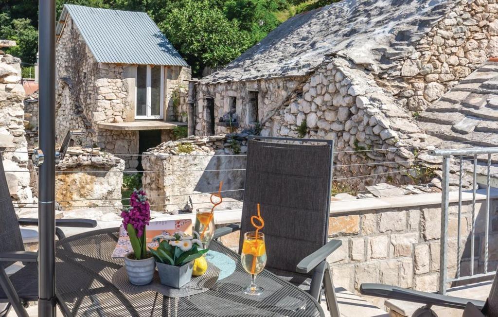 Villa Kristina - Ferienhaus Baska Voda - Topici, Private Outdoor Swimmingpool, Wifi Esterno foto