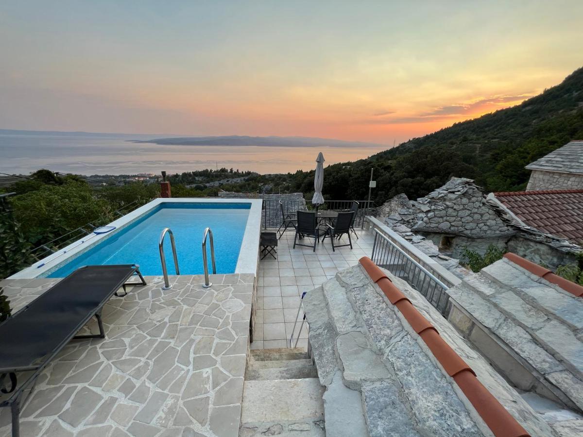 Villa Kristina - Ferienhaus Baska Voda - Topici, Private Outdoor Swimmingpool, Wifi Esterno foto